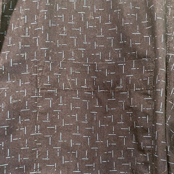 Uniqlo Navy Blue Patterned Button-Down Shirt - Large - Picture 2 of 7